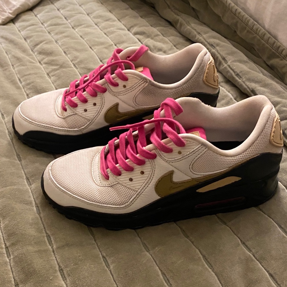 Nike Women’s Air Max Sneakers White with Pink Laces and Gold Swoosh